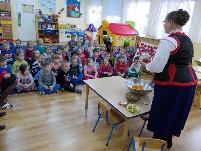 Obchody Dni Kultury Kurpiowskiej w Przedszkolu Miejskim Nr 17 [17-21.03.2014] - zdjęcie #2 - eOstroleka.pl