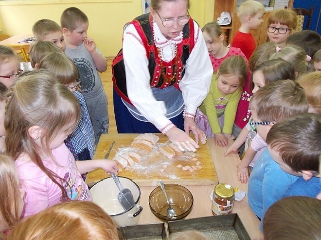 Obchody Dni Kultury Kurpiowskiej w Przedszkolu Miejskim Nr 17 [17-21.03.2014] - zdjęcie #6 - eOstroleka.pl