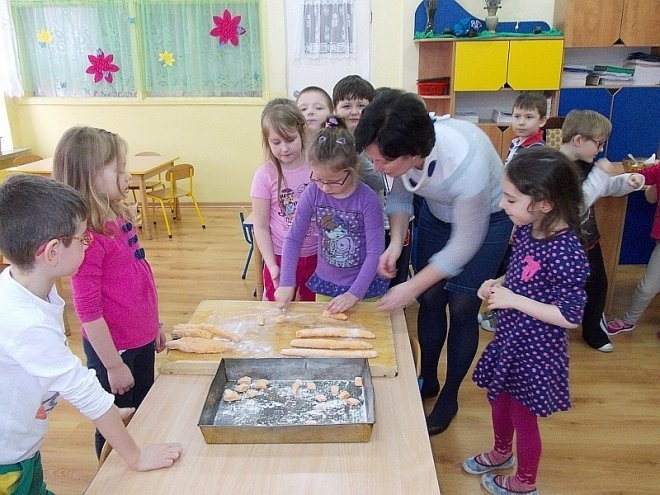 Obchody Dni Kultury Kurpiowskiej w Przedszkolu Miejskim Nr 17 [17-21.03.2014] - zdjęcie #7 - eOstroleka.pl