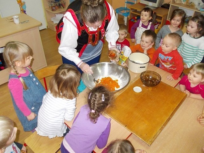 Obchody Dni Kultury Kurpiowskiej w Przedszkolu Miejskim Nr 17 [17-21.03.2014] - zdjęcie #17 - eOstroleka.pl