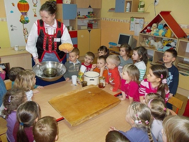 Obchody Dni Kultury Kurpiowskiej w Przedszkolu Miejskim Nr 17 [17-21.03.2014] - zdjęcie #21 - eOstroleka.pl