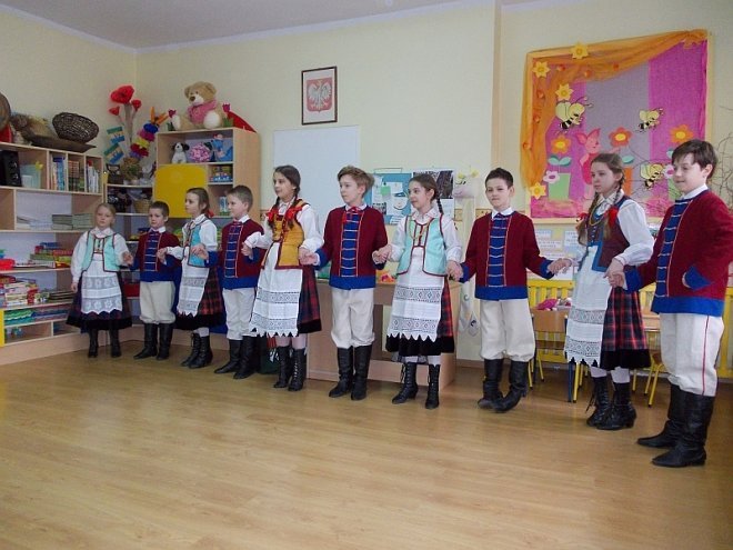 Obchody Dni Kultury Kurpiowskiej w Przedszkolu Miejskim Nr 17 [17-21.03.2014] - zdjęcie #62 - eOstroleka.pl