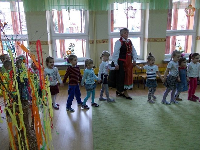 Obchody Dni Kultury Kurpiowskiej w Przedszkolu Miejskim Nr 17 [17-21.03.2014] - zdjęcie #53 - eOstroleka.pl