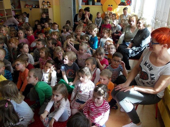 Obchody Dni Kultury Kurpiowskiej w Przedszkolu Miejskim Nr 17 [17-21.03.2014] - zdjęcie #88 - eOstroleka.pl