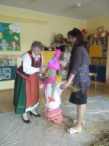 Obchody Dni Kultury Kurpiowskiej w Przedszkolu Miejskim Nr 17 [17-21.03.2014] - zdjęcie #34 - eOstroleka.pl