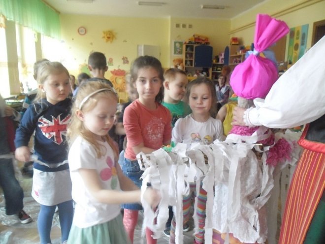Obchody Dni Kultury Kurpiowskiej w Przedszkolu Miejskim Nr 17 [17-21.03.2014] - zdjęcie #28 - eOstroleka.pl
