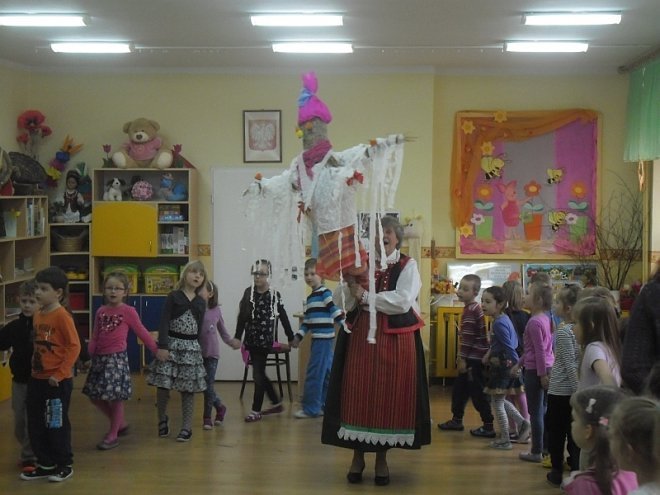 Obchody Dni Kultury Kurpiowskiej w Przedszkolu Miejskim Nr 17 [17-21.03.2014] - zdjęcie #26 - eOstroleka.pl