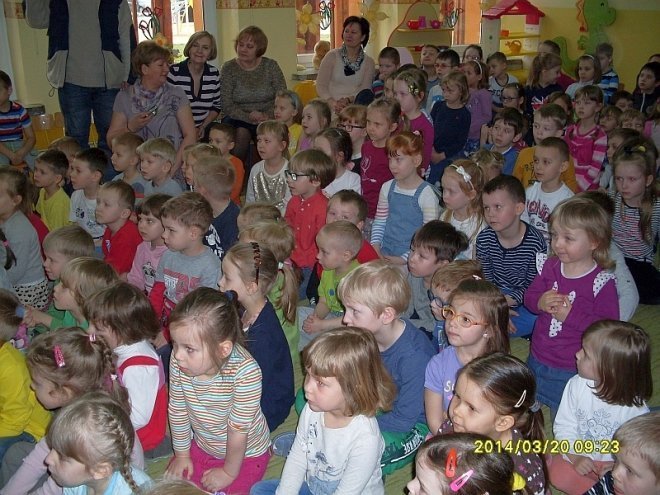 Obchody Dni Kultury Kurpiowskiej w Przedszkolu Miejskim Nr 17 [17-21.03.2014] - zdjęcie #18 - eOstroleka.pl