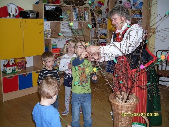 Obchody Dni Kultury Kurpiowskiej w Przedszkolu Miejskim Nr 17 [17-21.03.2014] - zdjęcie #15 - eOstroleka.pl