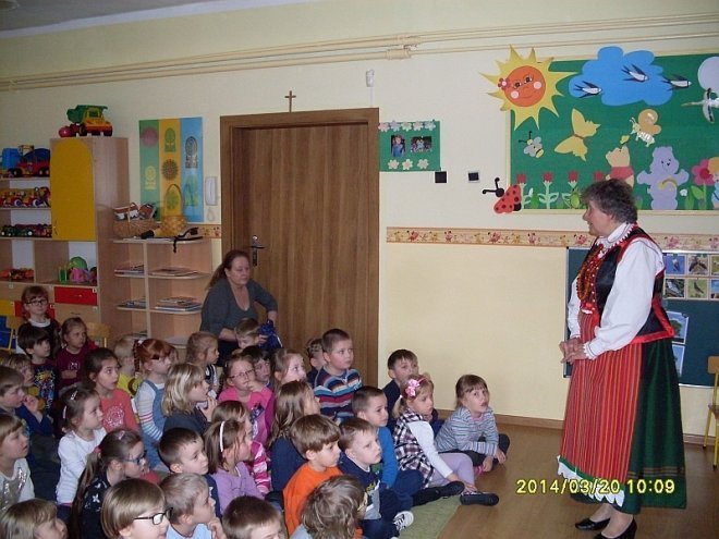 Obchody Dni Kultury Kurpiowskiej w Przedszkolu Miejskim Nr 17 [17-21.03.2014] - zdjęcie #9 - eOstroleka.pl