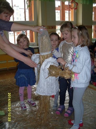 Obchody Dni Kultury Kurpiowskiej w Przedszkolu Miejskim Nr 17 [17-21.03.2014] - zdjęcie #4 - eOstroleka.pl
