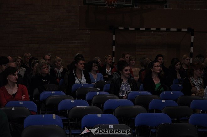 Wizyta i spotkanie z sędzią Anną Marią Wesołowską [27.03.2014] - zdjęcie #8 - eOstroleka.pl