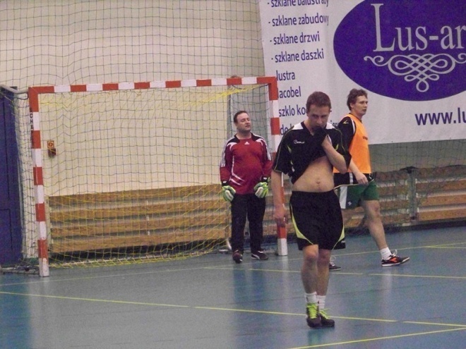 Nocna Liga Futsalu - 14. kolejka (28.03.2014) - zdjęcie #11 - eOstroleka.pl