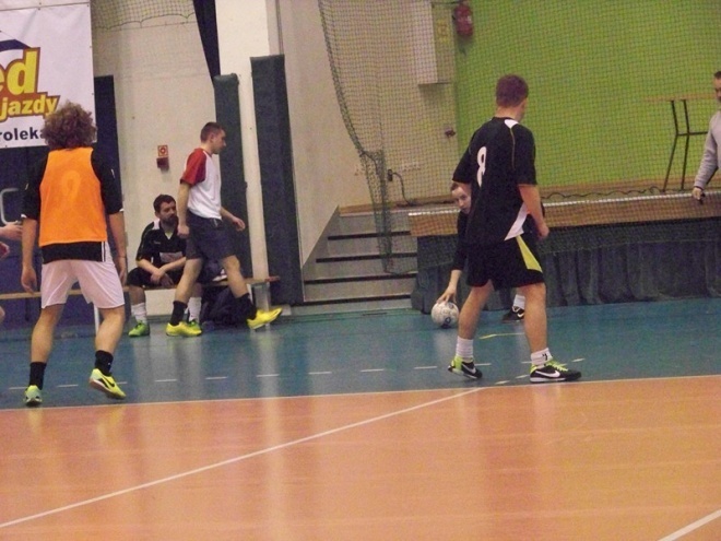 Nocna Liga Futsalu - 14. kolejka (28.03.2014) - zdjęcie #19 - eOstroleka.pl