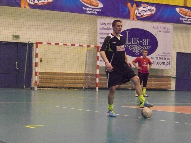 Nocna Liga Futsalu - 14. kolejka (28.03.2014) - zdjęcie #21 - eOstroleka.pl