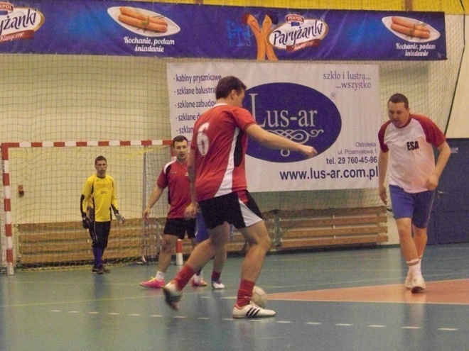 Nocna Liga Futsalu - 14. kolejka (28.03.2014) - zdjęcie #32 - eOstroleka.pl