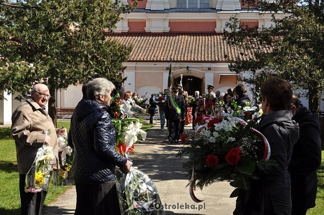 Pogrzeb kapitana Edwarda Mierzejewskiego [02.04.2014] - zdjęcie #10 - eOstroleka.pl