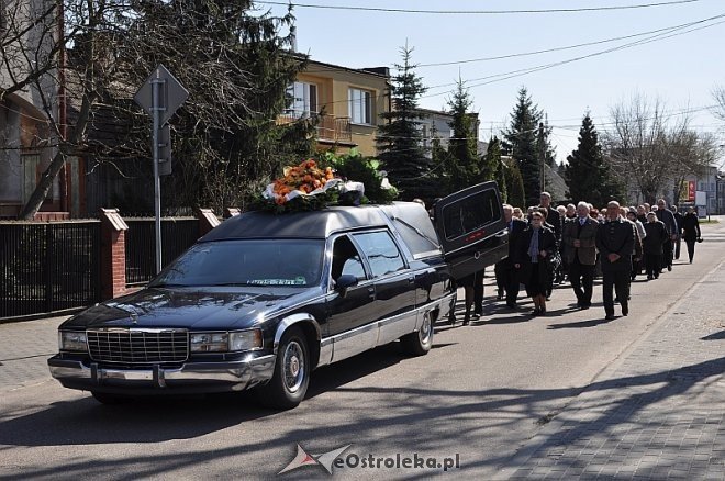 Pogrzeb kapitana Edwarda Mierzejewskiego [02.04.2014] - zdjęcie #7 - eOstroleka.pl