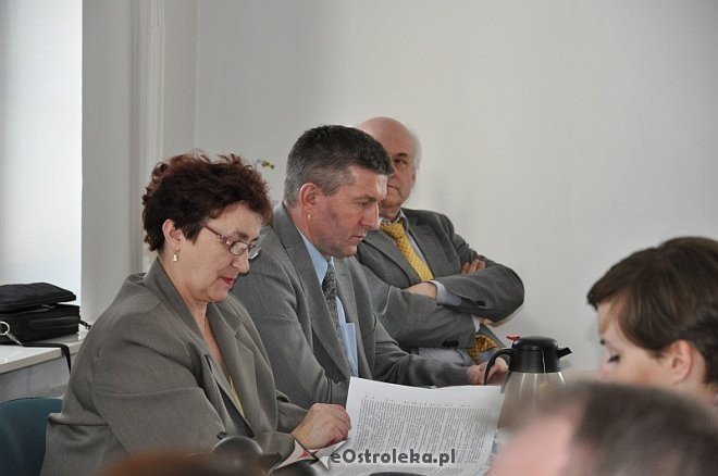 XLIII sesja Rady Powiatu w Ostrołęce [02.04.2014] - zdjęcie #5 - eOstroleka.pl