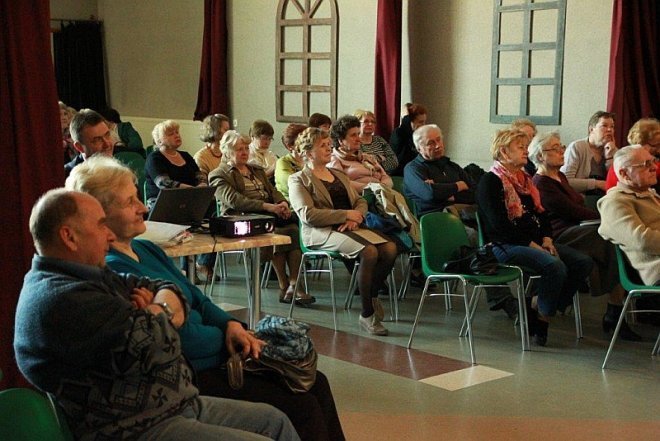 Wykład Janusza Kotowskiego na Ostrołęckim Uniwersytecie Trzeciego Wieku [03.02.2014] - zdjęcie #3 - eOstroleka.pl