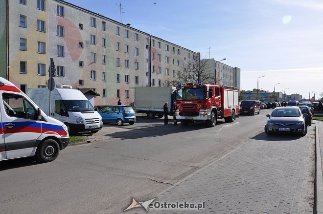 Ewakuacja mieszkańców z ulicy Grota Roweckiego [04.04.2014] - zdjęcie #2 - eOstroleka.pl