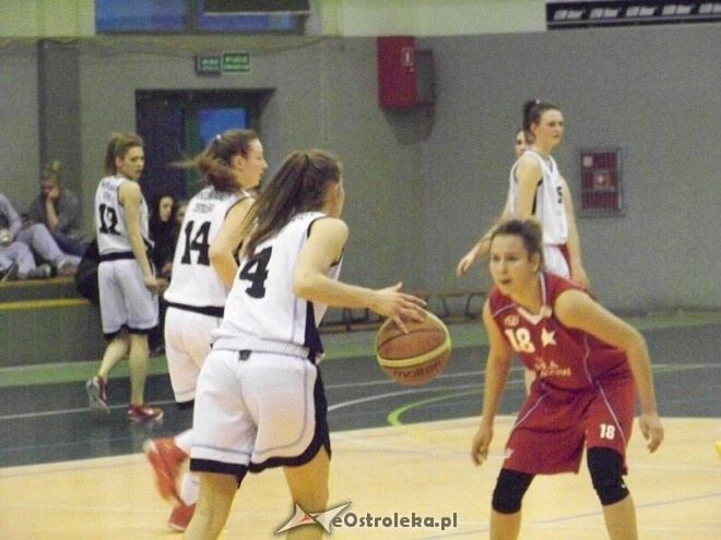 Unia Basket Ostrołęka - Wisła Kraków (04.04.2014) - zdjęcie #3 - eOstroleka.pl