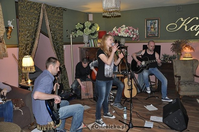 Koncert zespołu Vinyl w Kafeterii [04.04.2014] - zdjęcie #9 - eOstroleka.pl