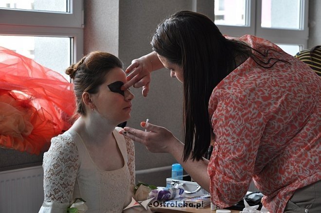III Szkolny Konkurs Makijażu „Karnawał w Wenecji” [06.04.2014] - zdjęcie #5 - eOstroleka.pl
