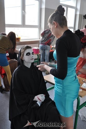 III Szkolny Konkurs Makijażu „Karnawał w Wenecji” [06.04.2014] - zdjęcie #41 - eOstroleka.pl