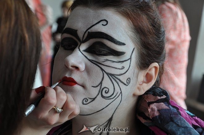 III Szkolny Konkurs Makijażu „Karnawał w Wenecji” [06.04.2014] - zdjęcie #78 - eOstroleka.pl