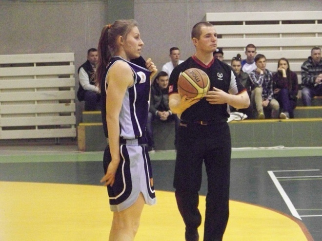 Unia Basket Ostrołęka - GTK Gdynia (06.04.2014) - zdjęcie #8 - eOstroleka.pl