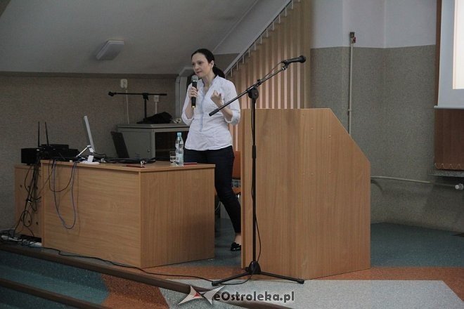 Konferencja pn. „Wspomaganie rozwoju dzieci z autyzmem” [07.04.2014] - zdjęcie #2 - eOstroleka.pl