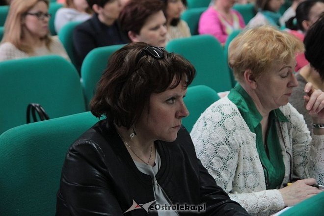 Konferencja pn. „Wspomaganie rozwoju dzieci z autyzmem” [07.04.2014] - zdjęcie #14 - eOstroleka.pl