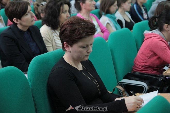 Konferencja pn. „Wspomaganie rozwoju dzieci z autyzmem” [07.04.2014] - zdjęcie #17 - eOstroleka.pl