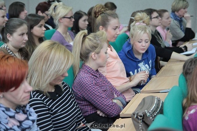 Konferencja pn. „Wspomaganie rozwoju dzieci z autyzmem” [07.04.2014] - zdjęcie #29 - eOstroleka.pl