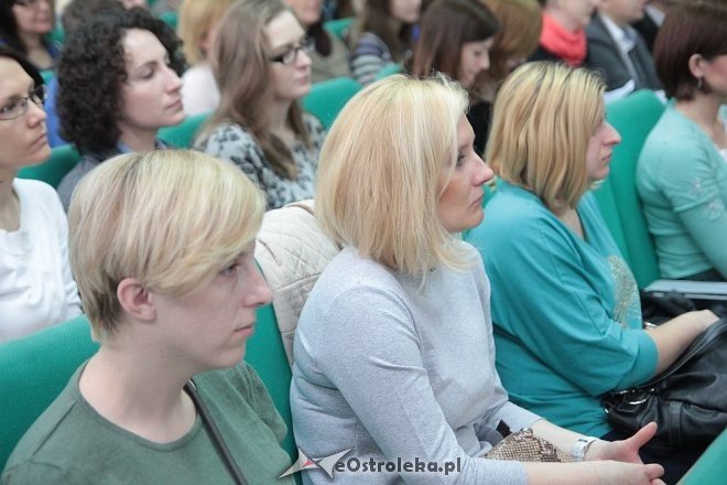 Konferencja pn. „Wspomaganie rozwoju dzieci z autyzmem” [07.04.2014] - zdjęcie #31 - eOstroleka.pl