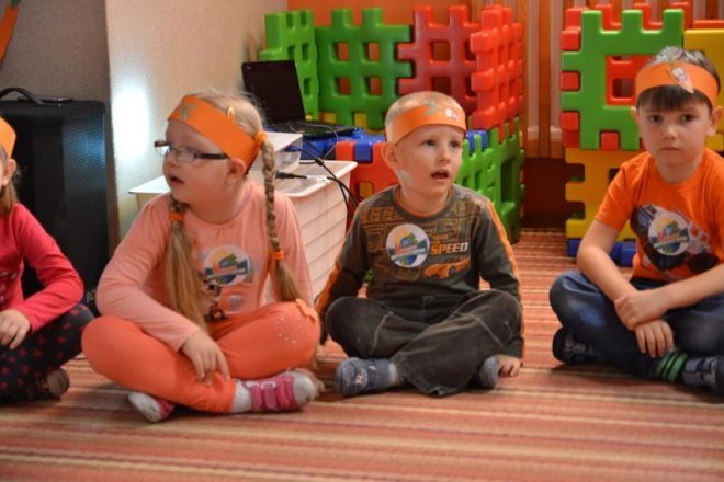 „Światowy dzień marchewki” w Przedszkolu Samorządowym w Goworowie [08.04.2014] - zdjęcie #28 - eOstroleka.pl