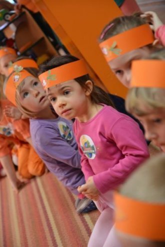 „Światowy dzień marchewki” w Przedszkolu Samorządowym w Goworowie [08.04.2014] - zdjęcie #24 - eOstroleka.pl