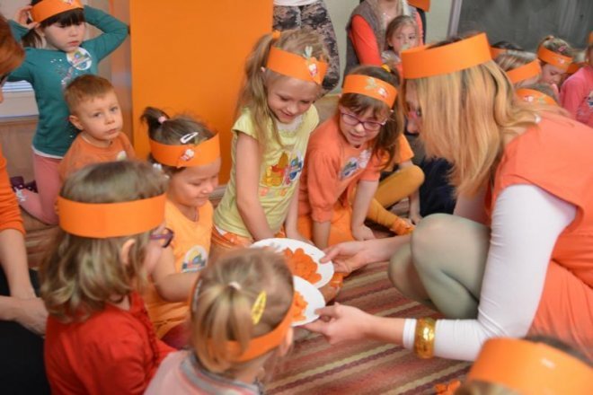 „Światowy dzień marchewki” w Przedszkolu Samorządowym w Goworowie [08.04.2014] - zdjęcie #15 - eOstroleka.pl