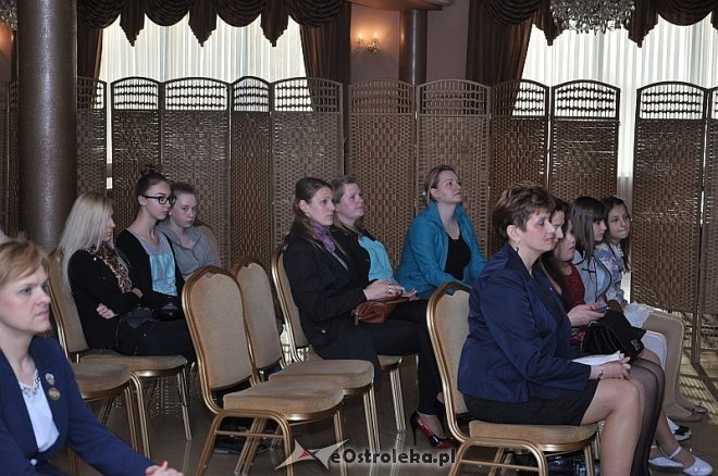 Odkryj piękno w sobie: Wieczór inspiracji Mary Kay [08.04.2014] - zdjęcie #7 - eOstroleka.pl
