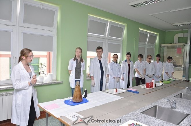 IV „Festiwal Nauki” w ZS nr 5 w Ostrołęce [09.04.2014] - zdjęcie #102 - eOstroleka.pl