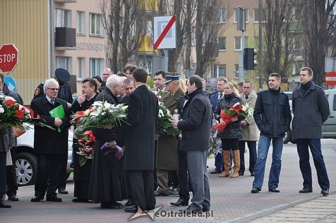Miejskie obchody 4. rocznicy katastrofy smoleńskiej [10.04.2014]  - zdjęcie #15 - eOstroleka.pl