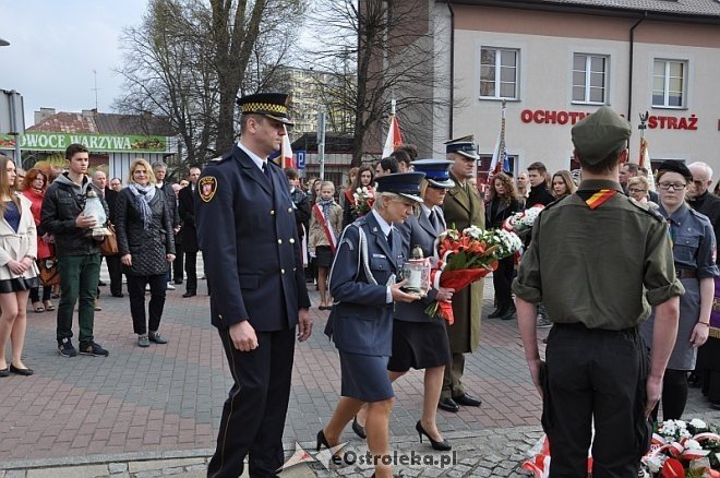 Miejskie obchody 4. rocznicy katastrofy smoleńskiej [10.04.2014]  - zdjęcie #11 - eOstroleka.pl