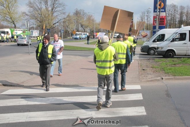 Protest w sprawie budowy obwodnicy Ostrołęki [10.04.2014] - zdjęcie #5 - eOstroleka.pl