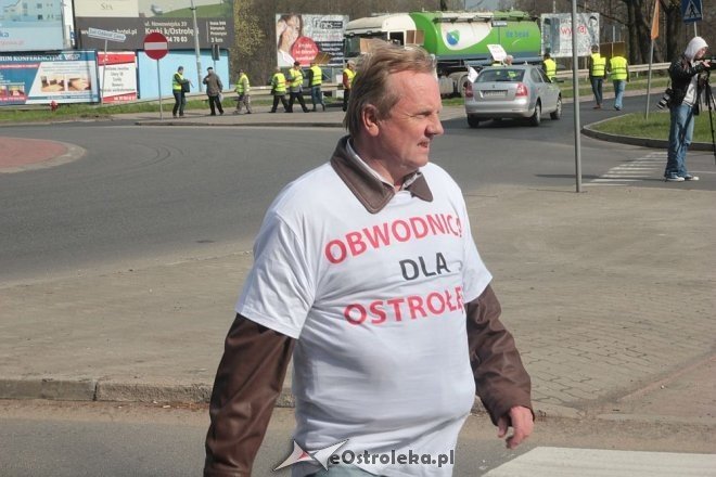 Protest w sprawie budowy obwodnicy Ostrołęki [10.04.2014] - zdjęcie #7 - eOstroleka.pl