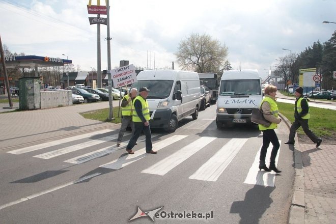 Protest w sprawie budowy obwodnicy Ostrołęki [10.04.2014] - zdjęcie #9 - eOstroleka.pl