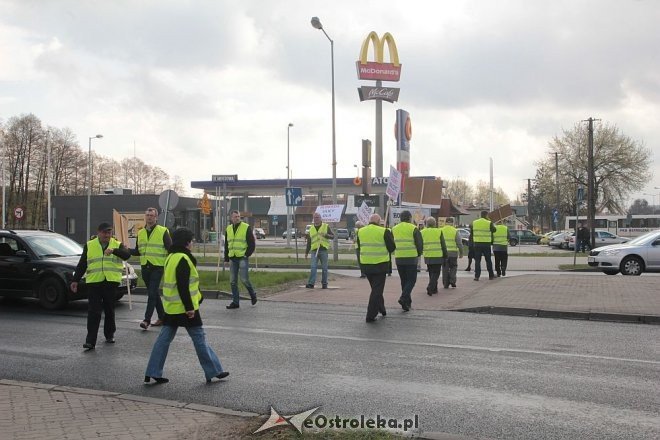 Protest w sprawie budowy obwodnicy Ostrołęki [10.04.2014] - zdjęcie #26 - eOstroleka.pl