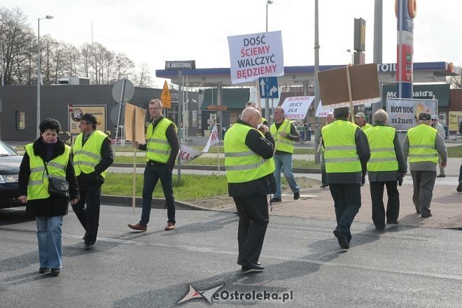 Protest w sprawie budowy obwodnicy Ostrołęki [10.04.2014] - zdjęcie #27 - eOstroleka.pl