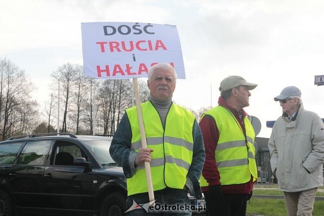 Protest w sprawie budowy obwodnicy Ostrołęki [10.04.2014] - zdjęcie #32 - eOstroleka.pl