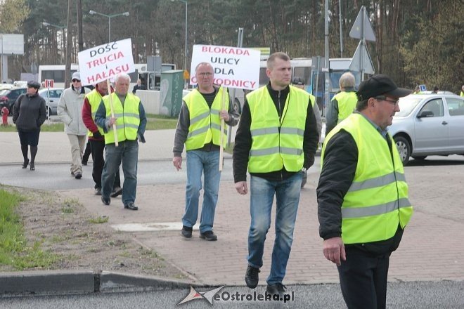 Protest w sprawie budowy obwodnicy Ostrołęki [10.04.2014] - zdjęcie #5 - eOstroleka.pl
